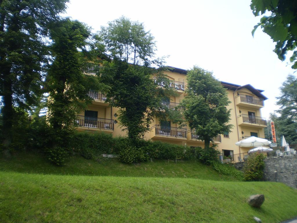 Hotel Belvedere Lanzo dʼIntelvi Esterno foto