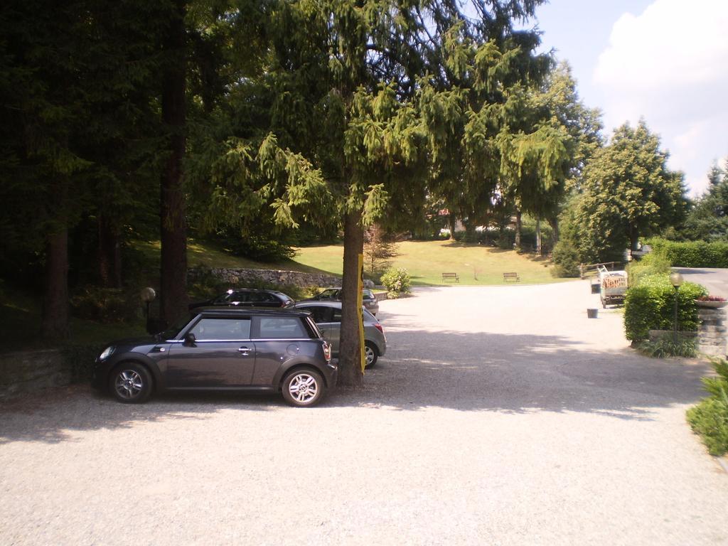 Hotel Belvedere Lanzo dʼIntelvi Esterno foto